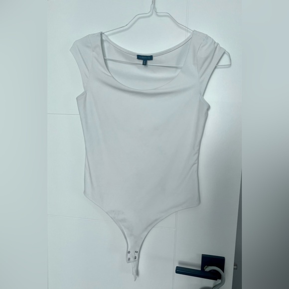 Dynamite sculpt bodysuit tee - Picture 2 of 2